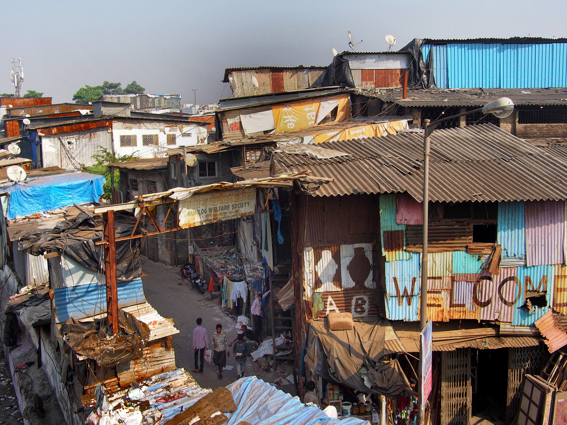 Dharavi slum India by Ron James on Pixabay